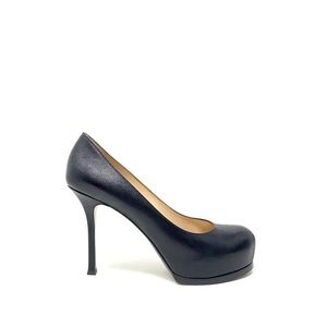 Yves Saint Laurent Tribute black pumps